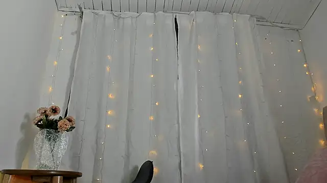 Zara dulce online show from 03-19-25, 12:12