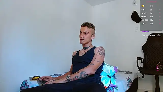 bray hotboy777 online show from 09-25-25, 04:32