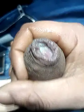 Snapshot of franko1987 chatting on 01-31-25, 05:51 franko1987 online show from 01-31-25, 05:51