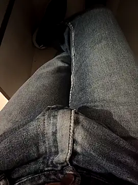 Snapshot of franko1987 chatting on 11-17-25, 05:24 franko1987 online show from 11-17-25, 05:24