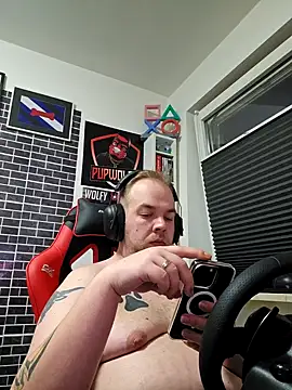 PupW0lfy online show from 01-05-25, 08:21