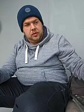 PupW0lfy online show from 01-20-25, 11:24