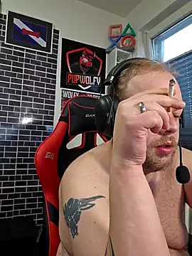 PupW0lfy online show from 01-21-25, 03:54