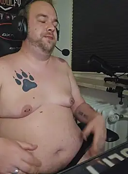 PupW0lfy online show from 10-11-25, 07:12