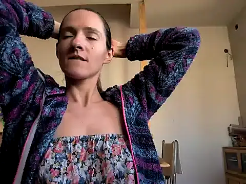 Milky hairy mommy online show from 02-11-25, 11:10