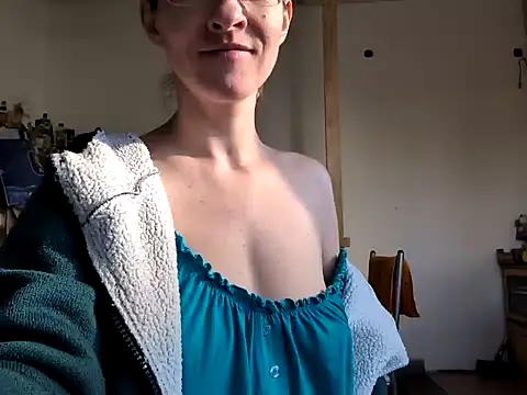 Milky hairy mommy online show from 03-12-25, 07:13