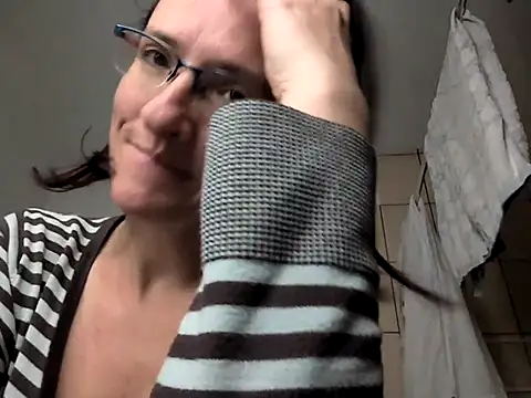 Milky hairy mommy online show from 09-20-25, 06:53