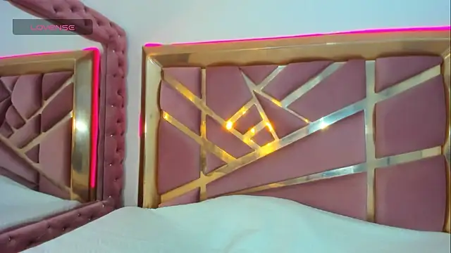 Britanymooree online show from 04-08-26, 08:09