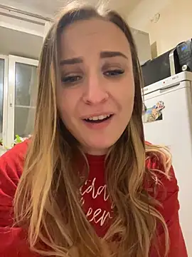 OlgaBuzzz online show from 12-30-24, 01:03