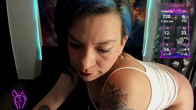 cocochanell6666 online show from 01-12-25, 08:36