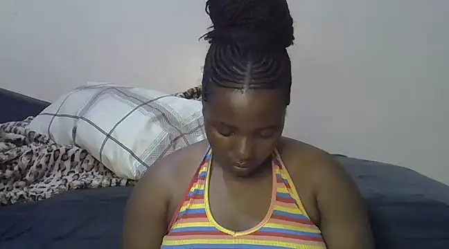 Snapshot of sweet_gal01 chatting on 02-08-25, 09:25 sweet gal01 online show from 02-08-25, 09:25