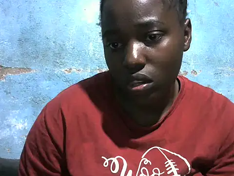 Snapshot of sweet_gal01 chatting on 10-06-25, 07:11 sweet gal01 online show from 10-06-25, 07:11