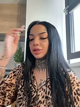 CreamyInkky  online show from 12-14-24, 07:18