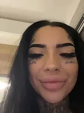 CreamyInkky  online show from 01-12-25, 09:08