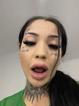 CreamyInkky  online show from 09-10-25, 02:55