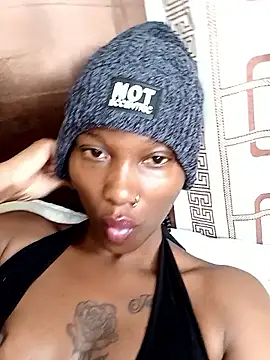 Pinky shyee online show from 03-22-25, 02:48