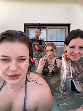 Snapshot of Inked_lorena chatting on 11-02-25, 12:18 Inked lorena online show from 11-02-25, 12:18