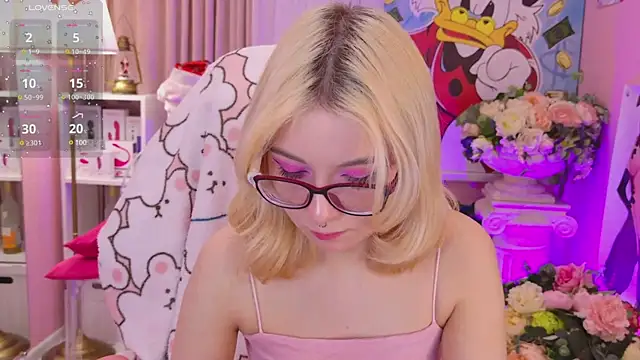 Coconut Mia online show from 12-10-24, 09:22