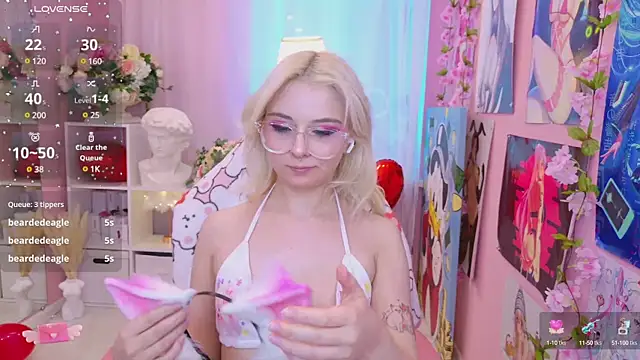 Coconut Mia online show from 02-11-25, 12:49