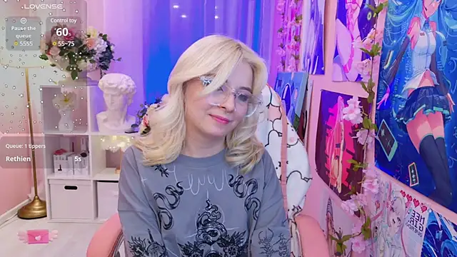 Coconut Mia online show from 02-16-25, 04:20