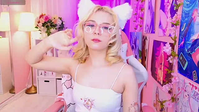 Coconut Mia online show from 02-22-25, 09:48