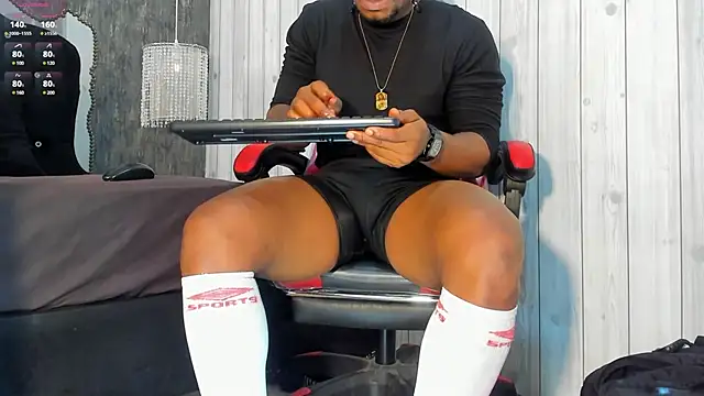 Snapshot of RicoBrown777_ chatting on 01-28-25, 03:47 RicoBrown777 online show from 01-28-25, 03:47