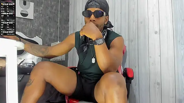 Snapshot of RicoBrown777_ chatting on 02-20-25, 04:07 RicoBrown777 online show from 02-20-25, 04:07