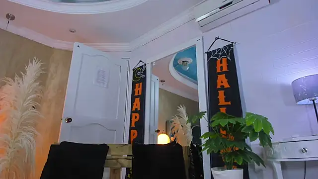 Snapshot of RicoBrown777_ chatting on 10-10-25, 04:33 RicoBrown777 online show from 10-10-25, 04:33