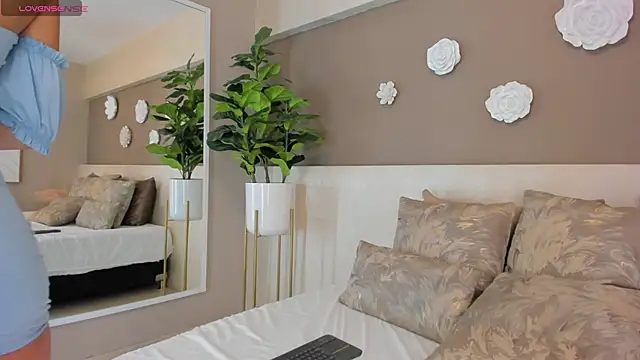 AylinMillerxs online show from 02-04-25, 08:06