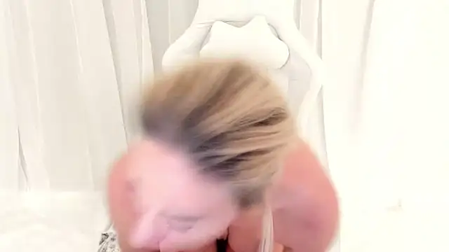 Snapshot of PorchaPlay chatting on 01-30-25, 08:01 PorchaPlay online show from 01-30-25, 08:01