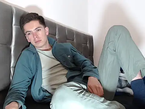 Snapshot of Eliantg chatting on 09-10-25, 01:49 Eliantg online show from 09-10-25, 01:49