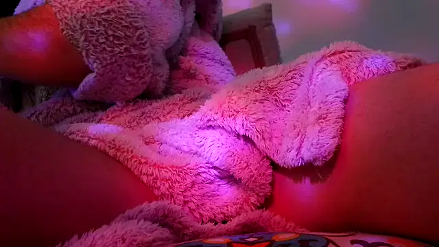 Snapshot of Alpha_theking chatting on 03-22-25, 01:41 Alpha theking online show from 03-22-25, 01:41