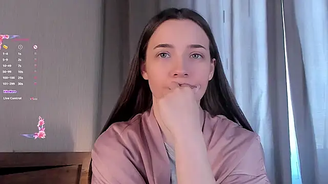 Snapshot of LowOncoming chatting on 01-06-25, 07:42 LowOncoming online show from 01-06-25, 07:42