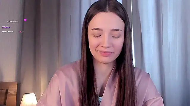 Snapshot of LowOncoming chatting on 01-07-25, 07:10 LowOncoming online show from 01-07-25, 07:10