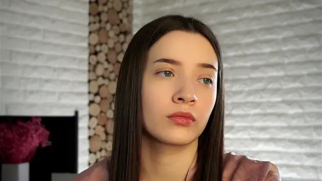 Snapshot of LowOncoming chatting on 01-29-25, 01:16 LowOncoming online show from 01-29-25, 01:16