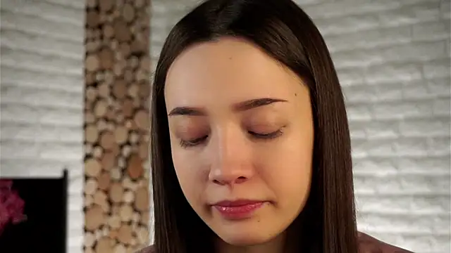 Snapshot of LowOncoming chatting on 01-31-25, 02:48 LowOncoming online show from 01-31-25, 02:48