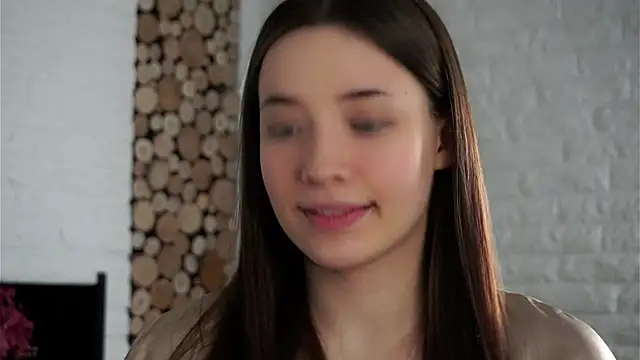 Snapshot of LowOncoming chatting on 02-05-25, 07:39 LowOncoming online show from 02-05-25, 07:39