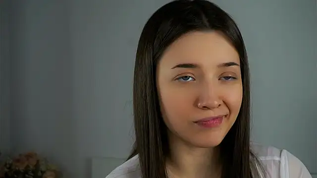 Snapshot of LowOncoming chatting on 03-21-25, 06:16 LowOncoming online show from 03-21-25, 06:16