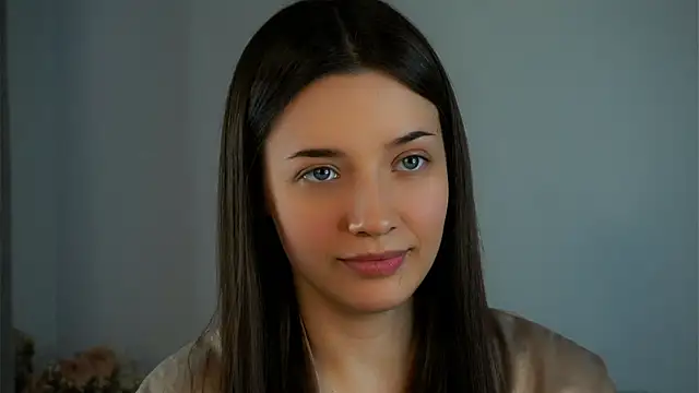 Snapshot of LowOncoming chatting on 03-21-25, 09:23 LowOncoming online show from 03-21-25, 09:23