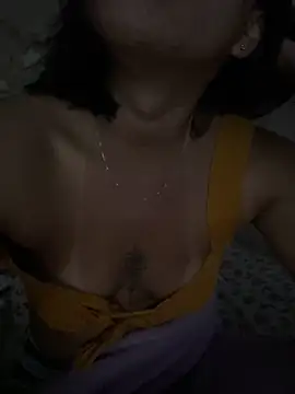 Avint-Perfeita online show from 11-22-25, 09:25