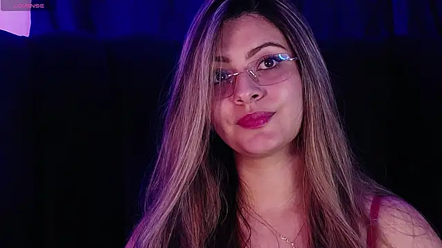 Snapshot of AspenRuss chatting on 11-13-25, 07:35 AspenRuss online show from 11-13-25, 07:35