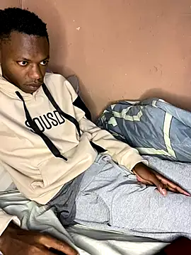 Snapshot of fireboyafrica chatting on 09-11-25, 03:28 fireboyafrica online show from 09-11-25, 03:28