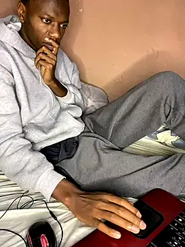 Snapshot of fireboyafrica chatting on 09-25-25, 12:03 fireboyafrica online show from 09-25-25, 12:03