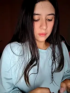  maiahairy  online show from 12-13-25, 10:04