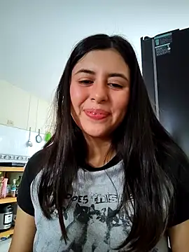  maiahairy  online show from 12-17-25, 12:44