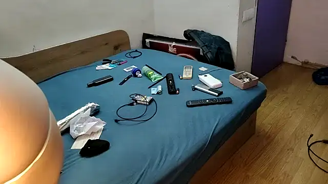 eblata04 online show from 02-18-26, 03:46