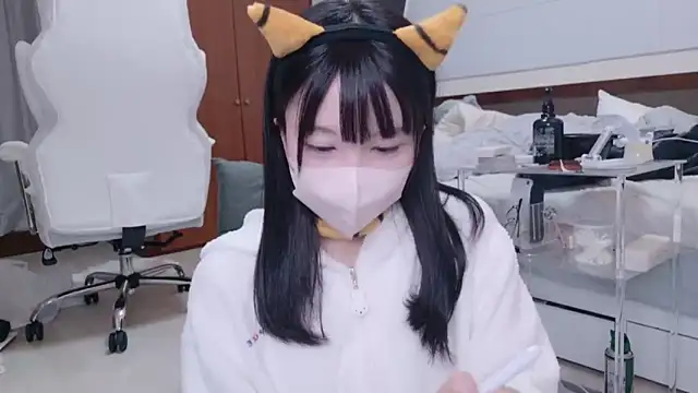 YUNOCHI nyanko online show from 03-15-25, 10:03