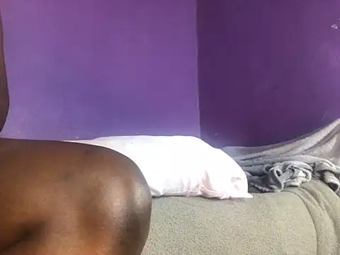 Snapshot of banker86 chatting on 03-10-25, 05:43 banker86 online show from 03-10-25, 05:43