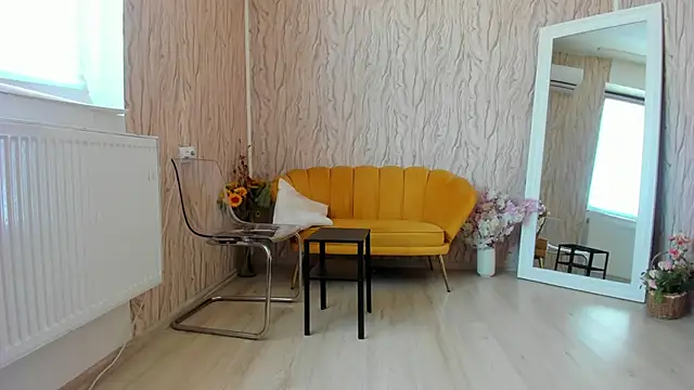 AishaRouhi online show from 02-26-25, 04:14