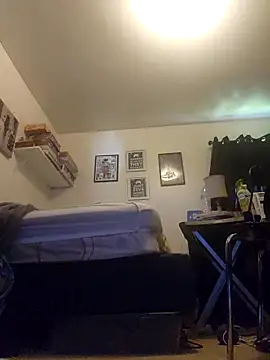 LovesickTheory6 online show from 10-22-25, 08:19